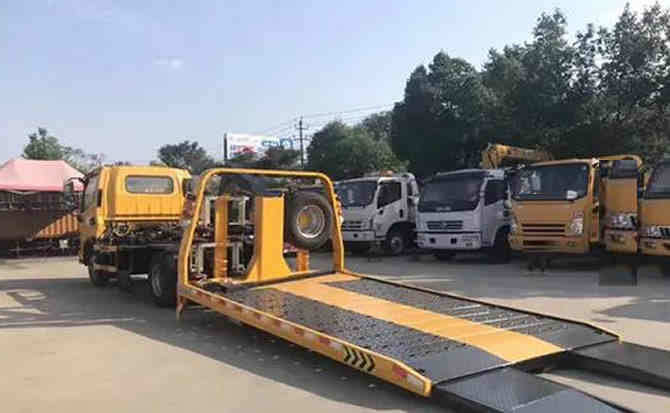理塘汽车中途维修案例